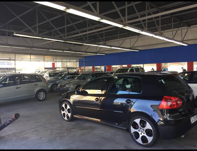 2,646M² INVESTMENT FOR SALE IN PAROW CENTRAL